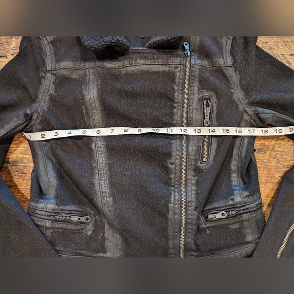 PAIGE Jean Jacket Sydney Women's Small Moto Sherpa Coated Black Stretch Denim - Picture 6 of 16